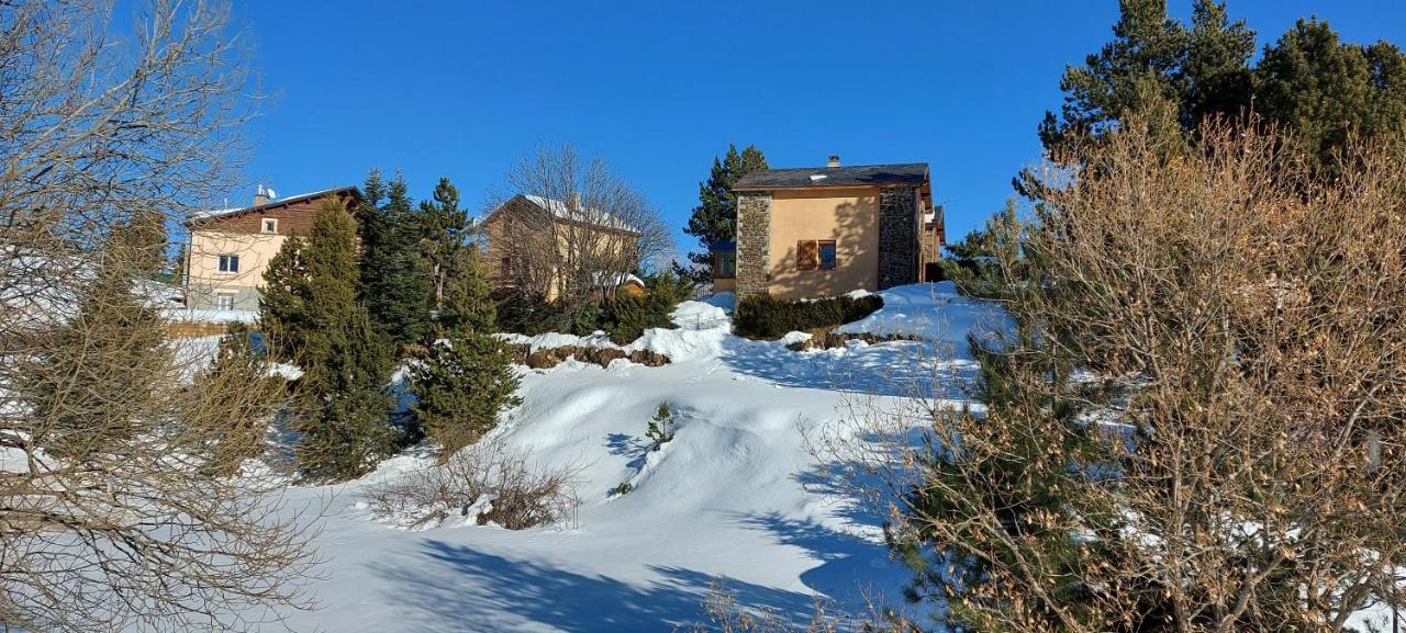 Font-Romeu-Odeillo-Via Residence Campredon - Decoration Typique - 25M2 De Terrasse Amenagee Plein Sud Avec Vue Panoramique - Internet - Jardin - Parking - Navette - Linge Et Menage En Options Payantes מראה חיצוני תמונה