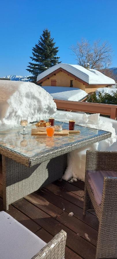 Font-Romeu-Odeillo-Via Residence Campredon - Decoration Typique - 25M2 De Terrasse Amenagee Plein Sud Avec Vue Panoramique - Internet - Jardin - Parking - Navette - Linge Et Menage En Options Payantes מראה חיצוני תמונה